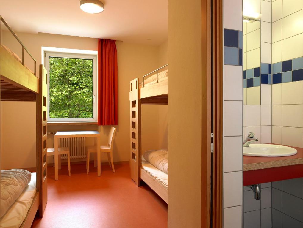 Youth Hostel Luxembourg City Номер фото A typical room at a German youth hostel