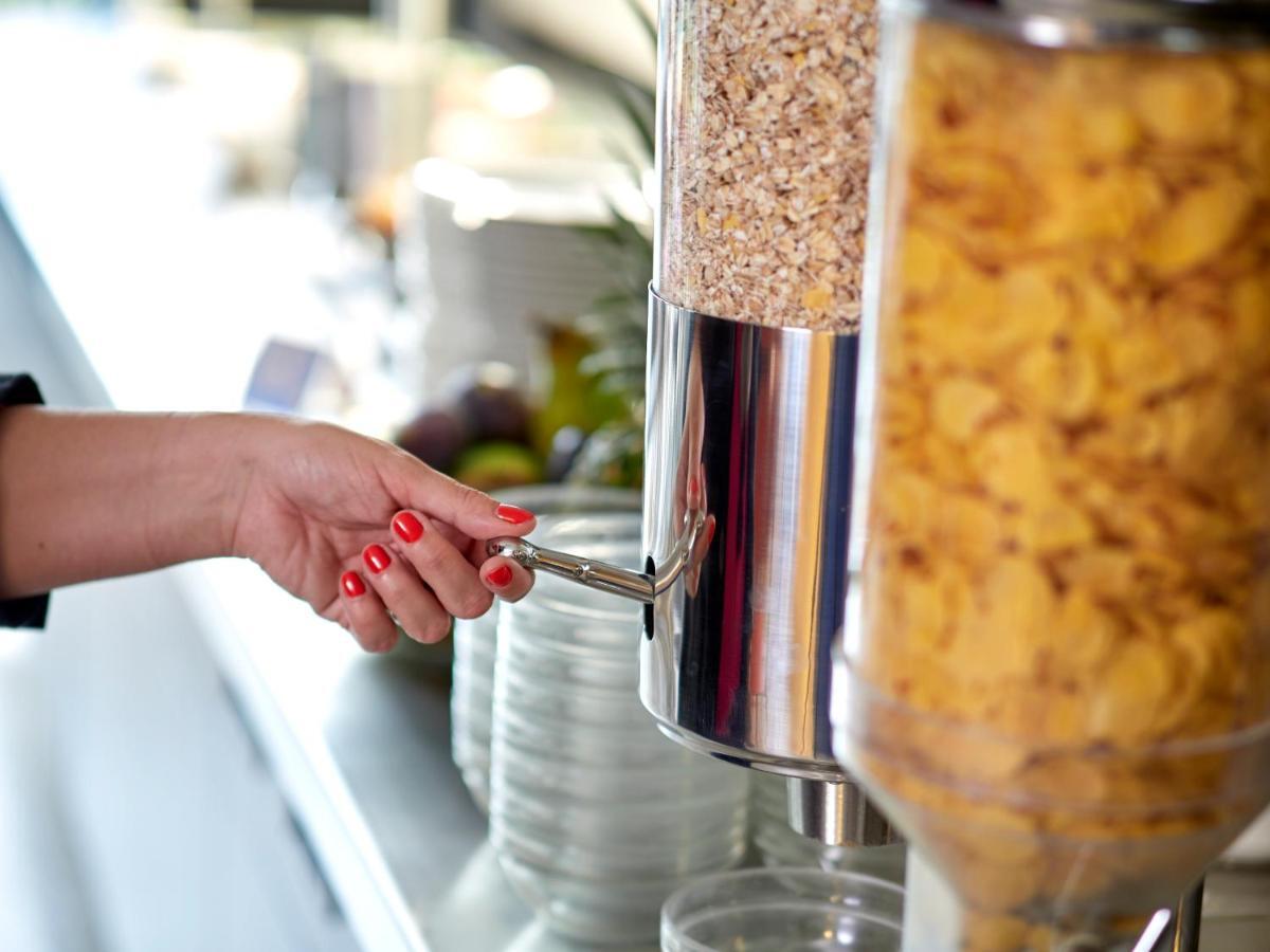 Youth Hostel Luxembourg City Экстерьер фото A cereal dispenser